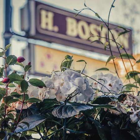 Hotel Boston Чезенатико Экстерьер фото